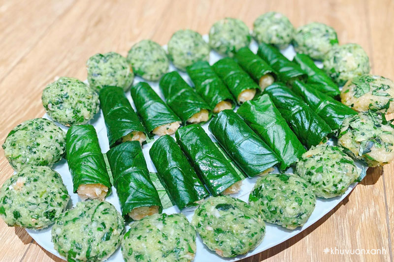 Chả ức gà cuốn lá xương sông