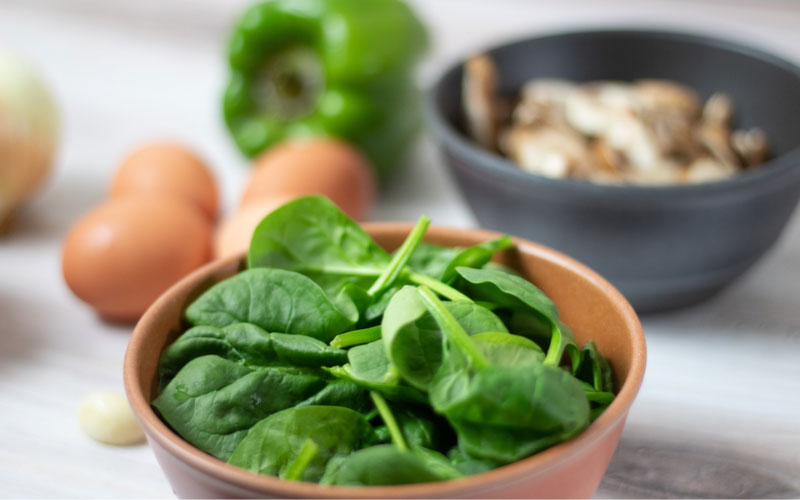 Rau chân vịt tốt cho những người bị tim mạch