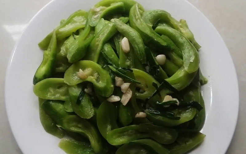 Mướp Nhật xào tỏi