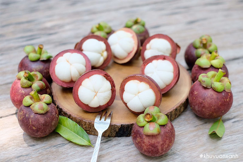 Quả măng cụt có vị chua chua nhốt nhốt, ngon ngọt tự nhiên