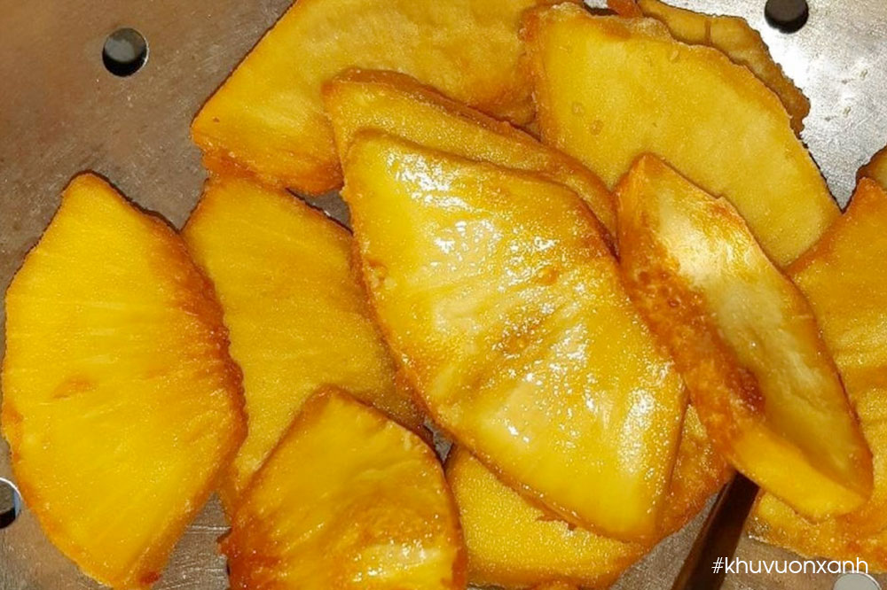 Món sake chiên giòn rụm