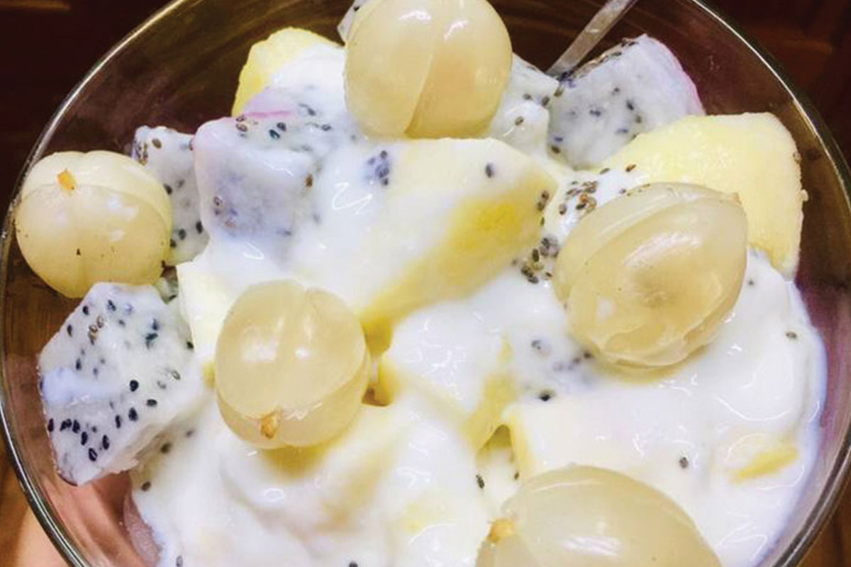 Bon bon dầm đá, Thanh long và Sữa chua